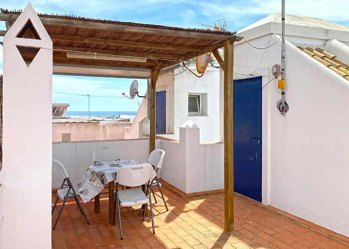 Huerta Enmedio 15 Terraced House In Tranquil Location In Conil Center Sleeps 4